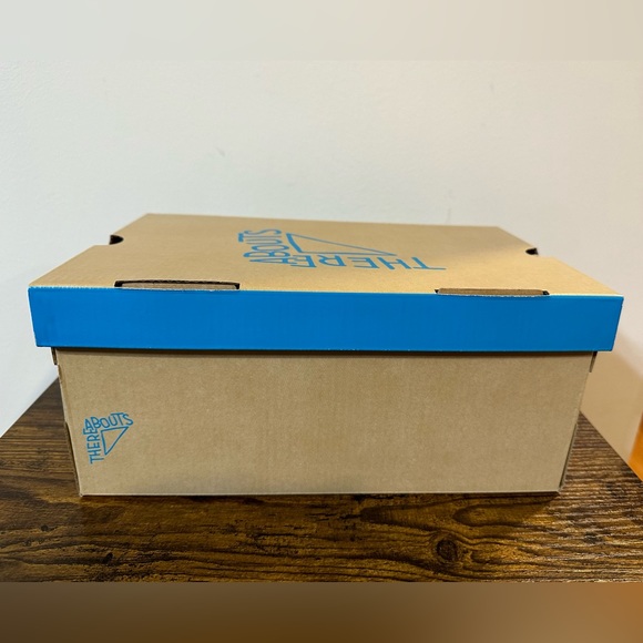 Thereabouts Girls Bailey Button Sneaker NWT various sizes - Picture 7 of 7